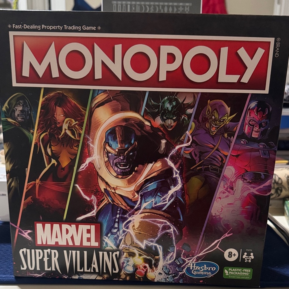 NIB Marvel Super Villains Monopoly Board Game